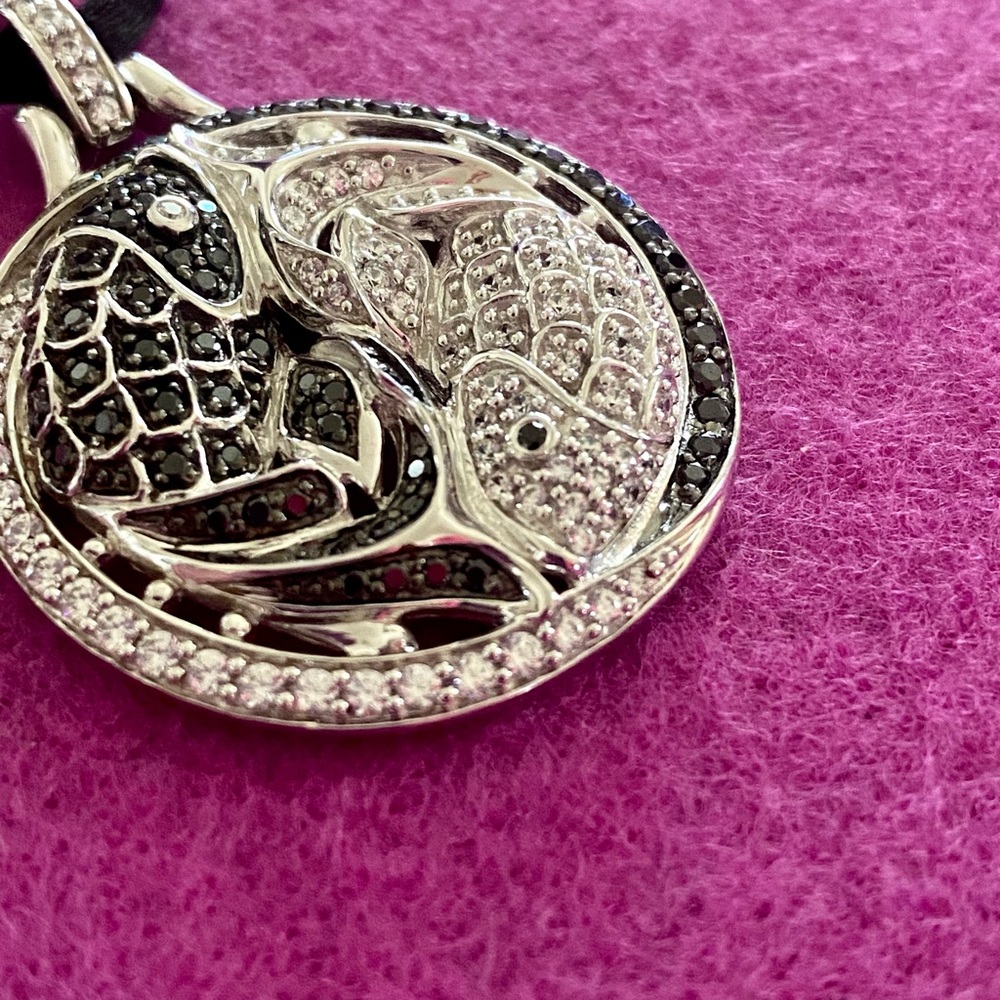 Yin And Yang Necklace Nib - image 2